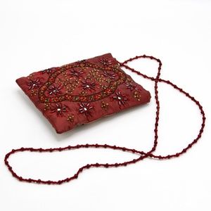 MOYNA Burgundy Beaded Bag